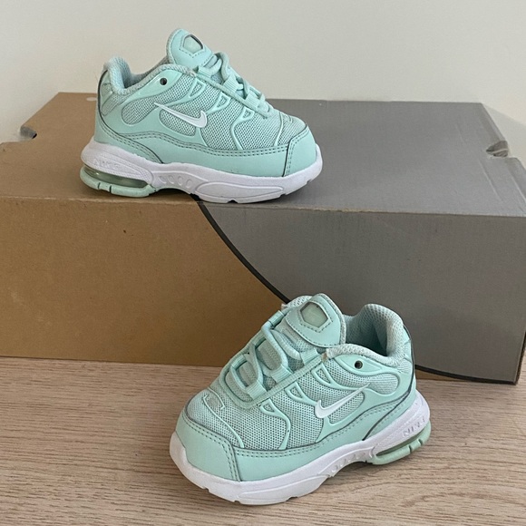 RARE Nike Air max Plus TN “MINT” Toddler Sneakers- SZ 4 C - Picture 5 of 15